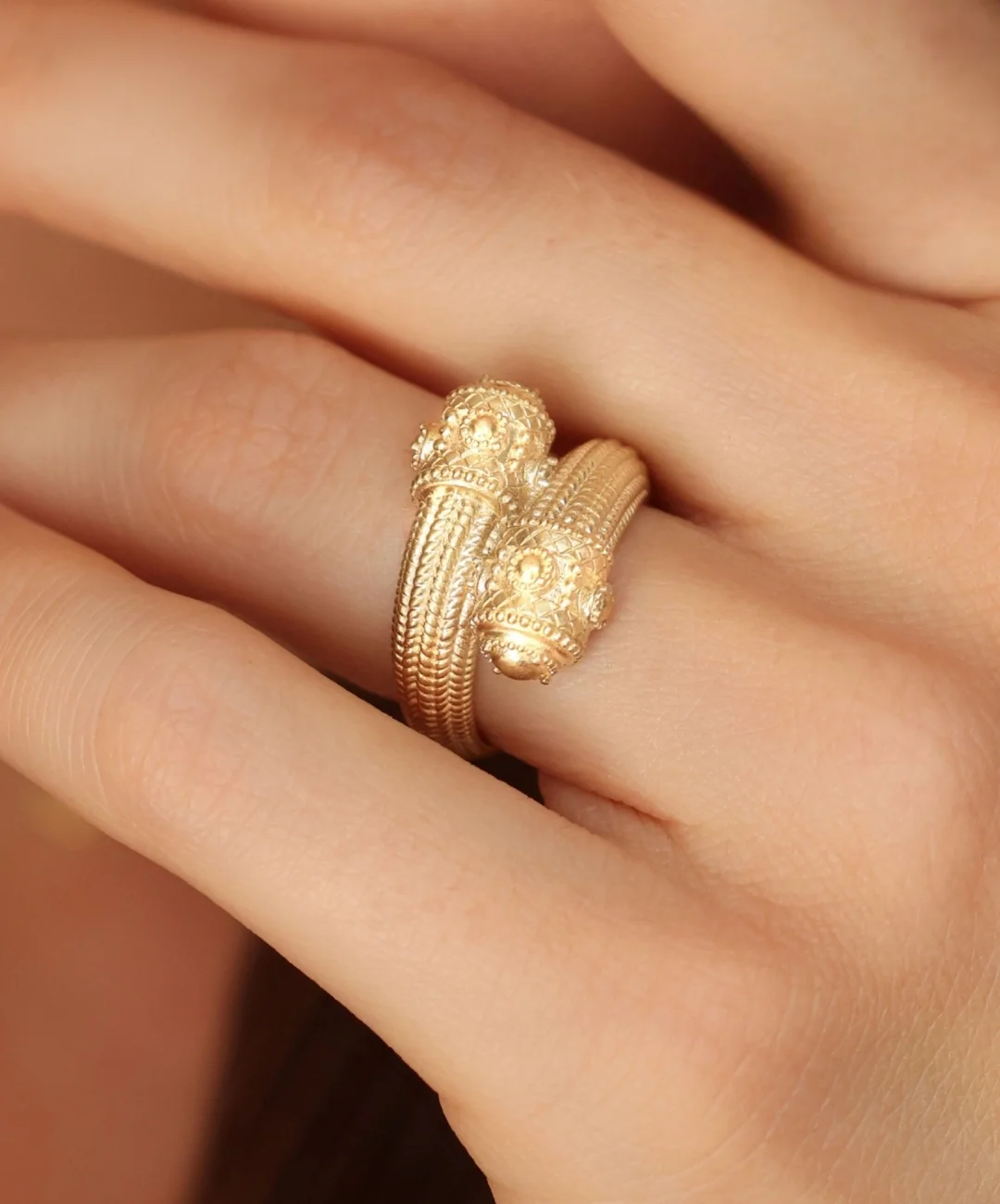 olympia-bague-plaque-or-dore-grece-grosse-ajustable